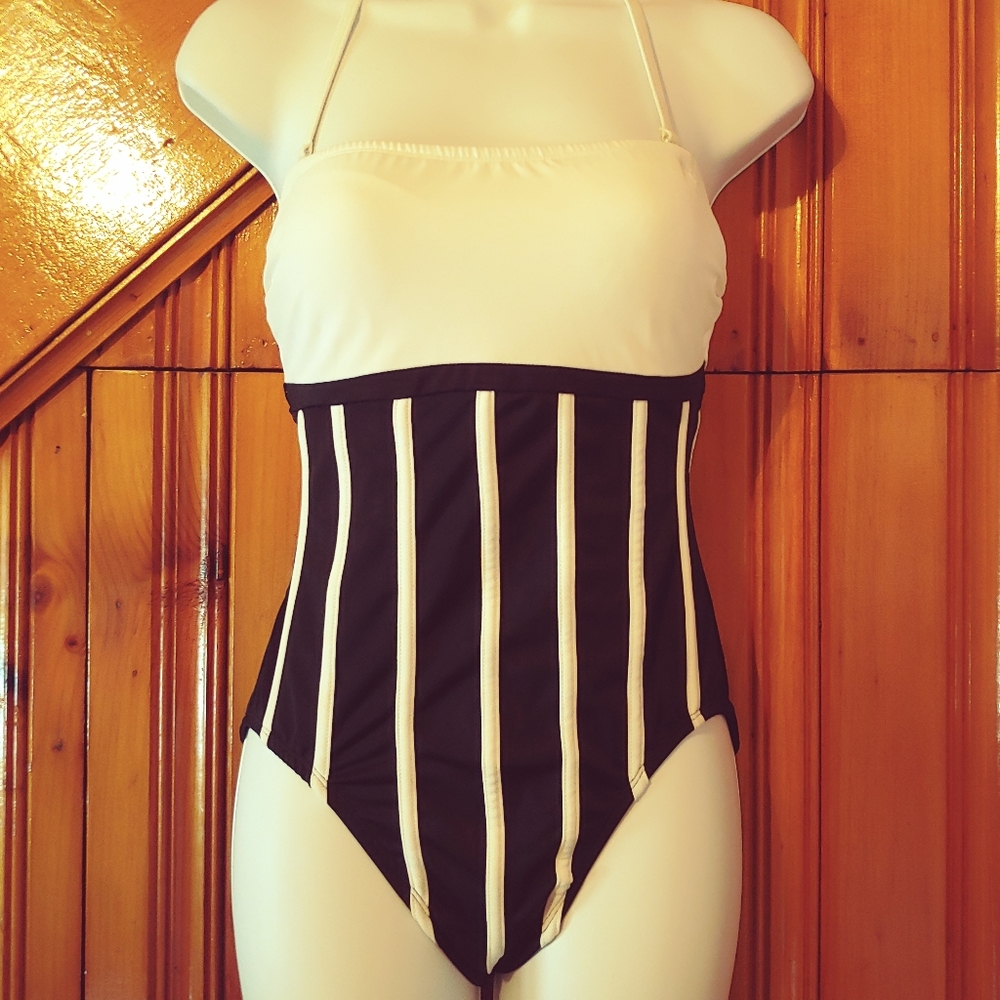 Shape FX One Piece Swim Suit size 8